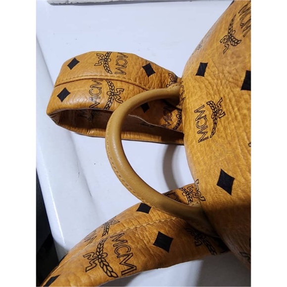 Authentic MCM Visetos Medium Sprinkle Stud Stark Backpack Cognac - Picture 9 of 16